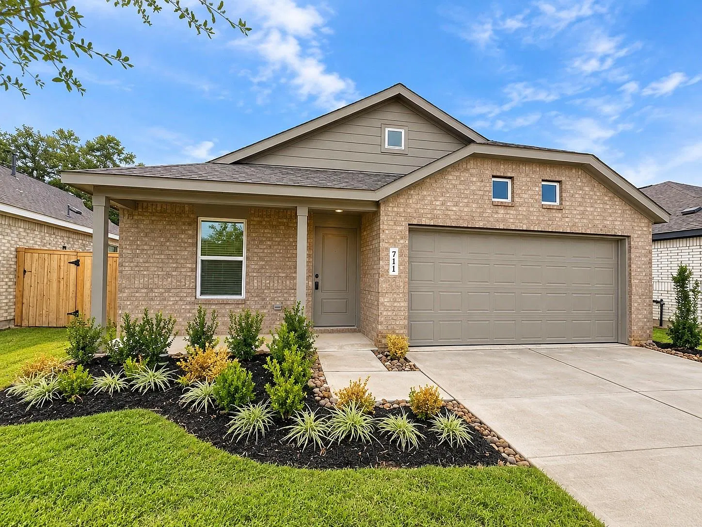 3 bed, 2.0 bath, 1522 sqft, $1,695 — Photo 2