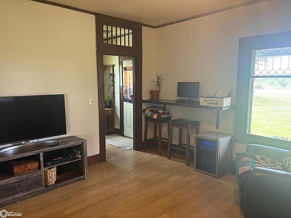 3rd image of 17859 Oo Ave