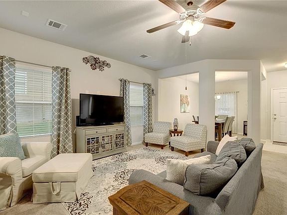 4th image of 496 Westminster Dr