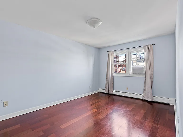 407 Manila Ave #2 — Photo 3