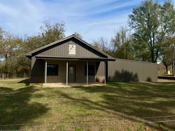 106 Maple Ave, Carney, OK 74832