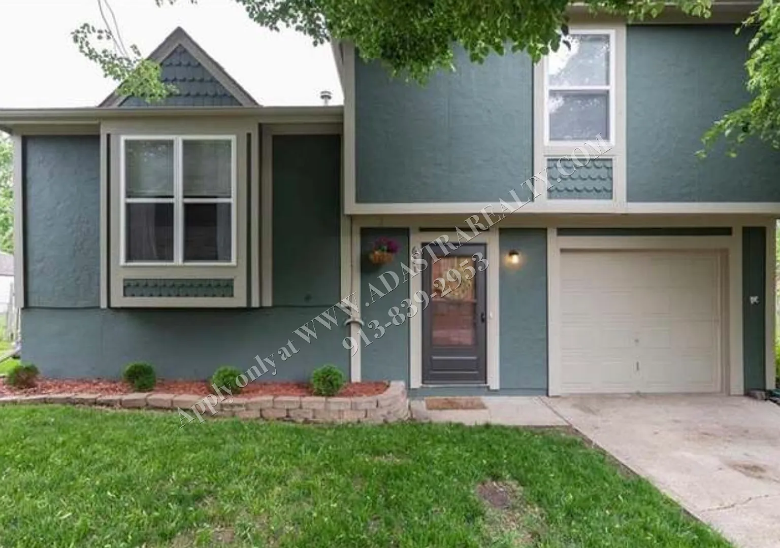 Updated 3 Bed 2 Bath Home in Gardner-Available NOW!! — Photo 2