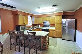 2nd image of 121 Tau St