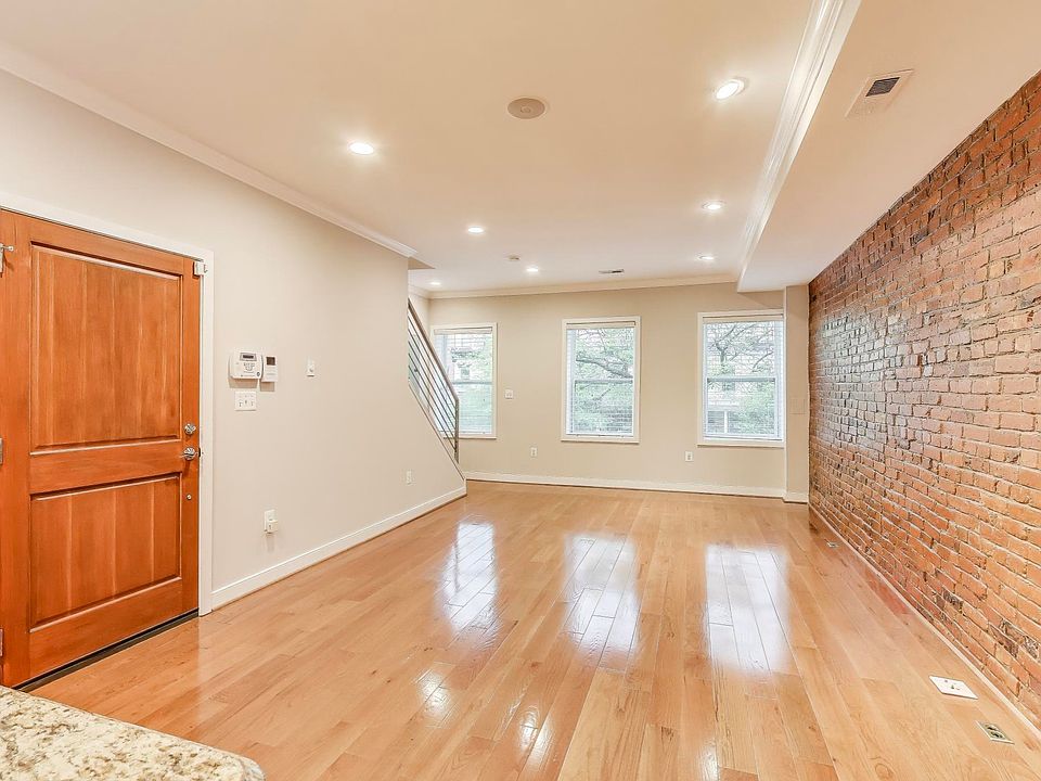 Entry & Open living space