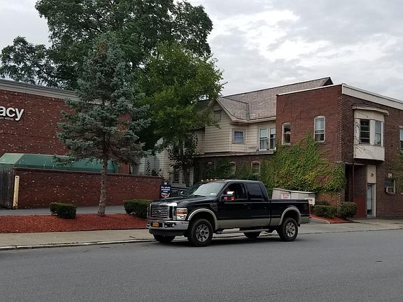 3rd image of 9 S Main St APT 1