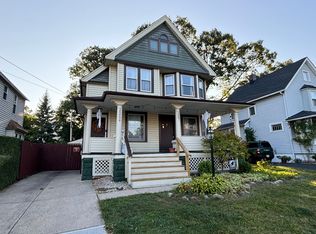 1507 Lauderdale Ave, Lakewood, OH 44107