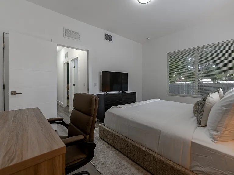 44 NW 10th Ave #2 — Photo 16
