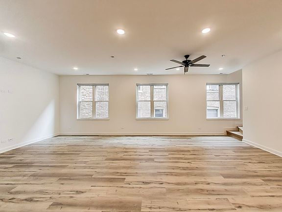 5th image of 5126 S Kenwood Ave #201