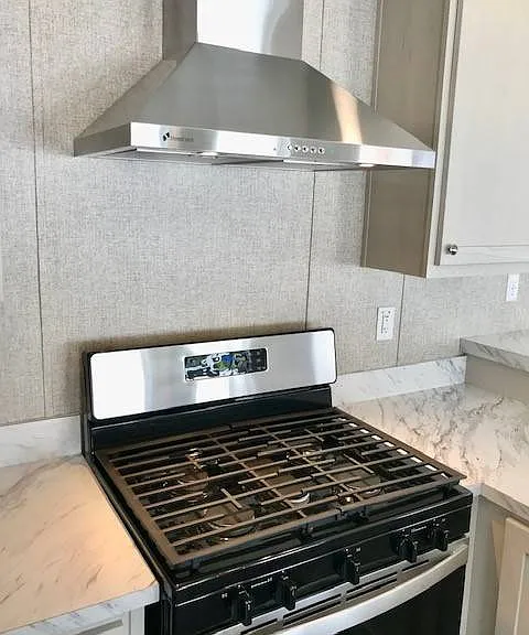 8001 Hamilton Ave #5 — Photo 5