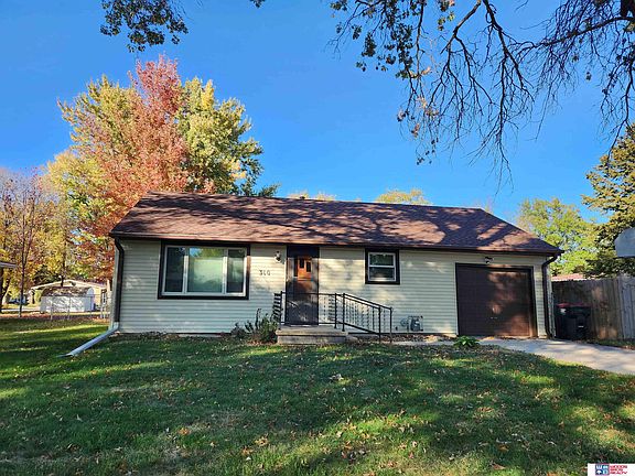 310 Granville Ave Beatrice NE 68310 Zillow