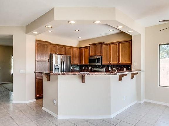 3rd image of 29383 W Whitton Ave