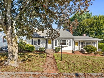 5 Colonial Rd, Peabody, MA, 01960