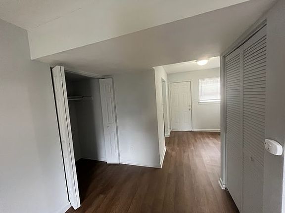 4th image of 2027 Fairfield Ave #2003B