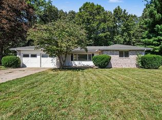 8486 S Hillcrest Dr, Berrien Springs, MI 49103
