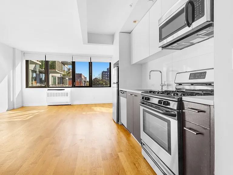 316 Bergen St #413 — Photo 5
