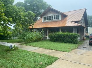 416 W Grand St, Whitewright, TX 75491