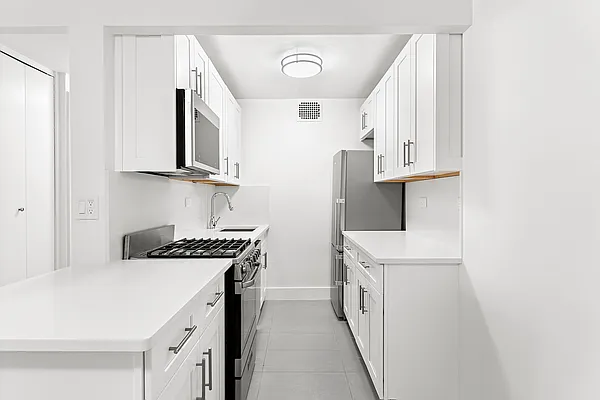 Rented by Compass | media 7