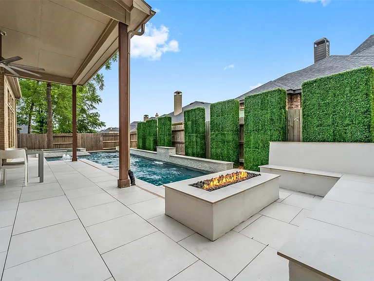 1053 Bat Hawk Ct — Photo 47