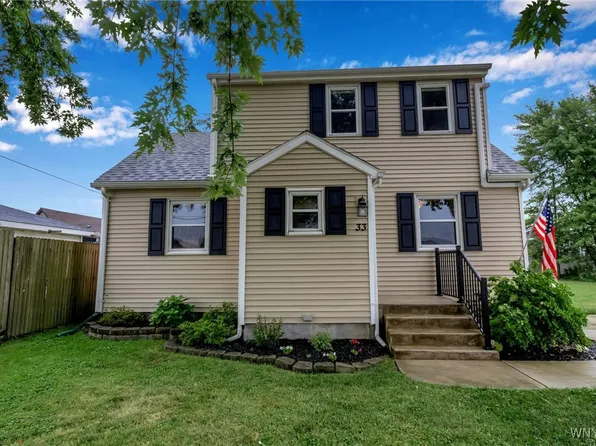 33 Dean Rd, Depew, NY 14043