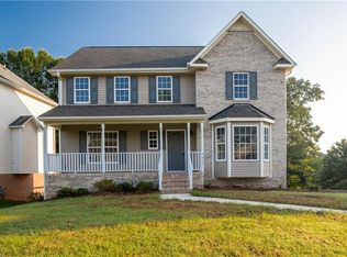 4607 Stimpson Ridge Dr, Pfafftown, NC 27040