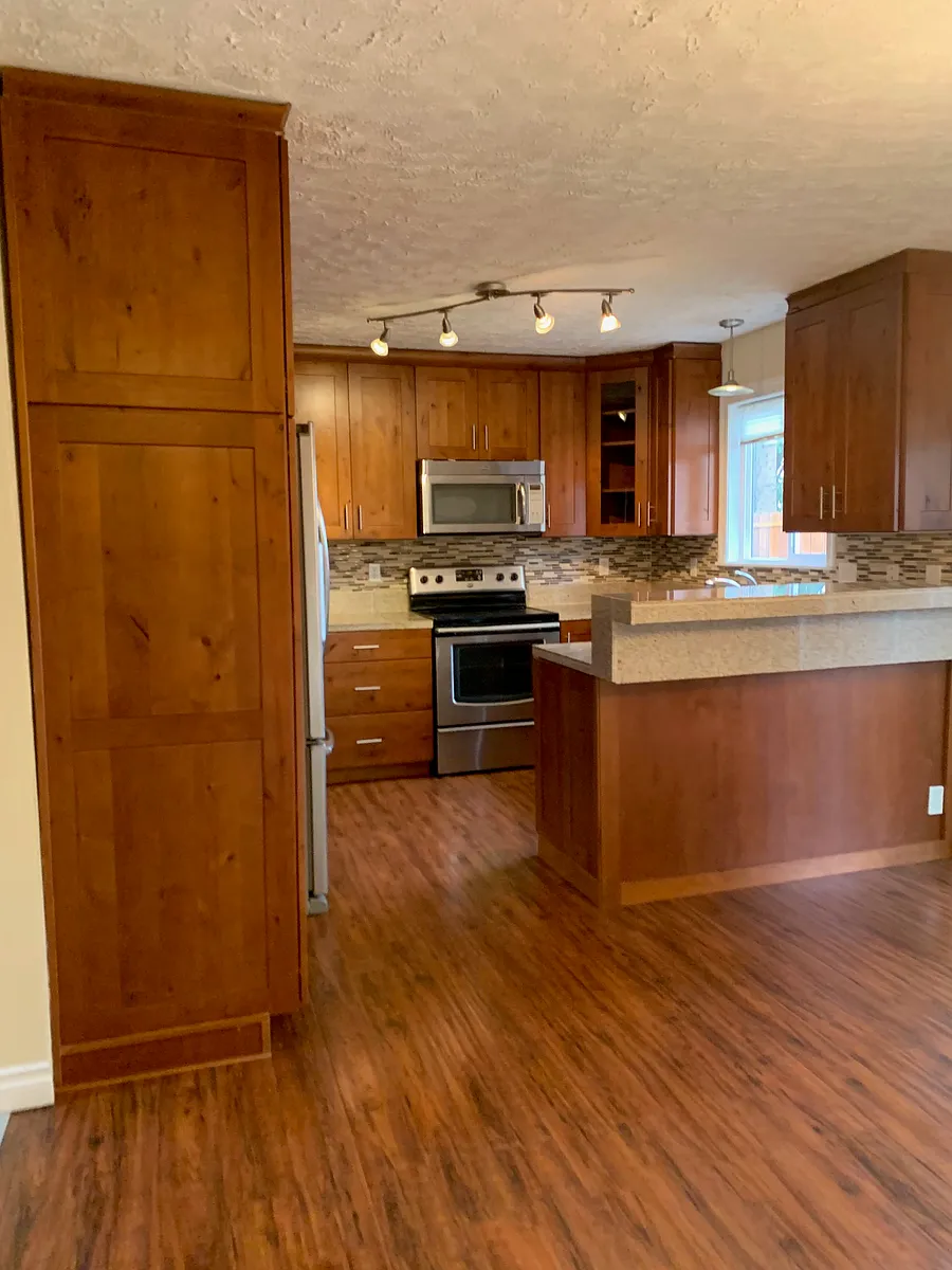 Kitchen - 2041 Sturbridge Cir