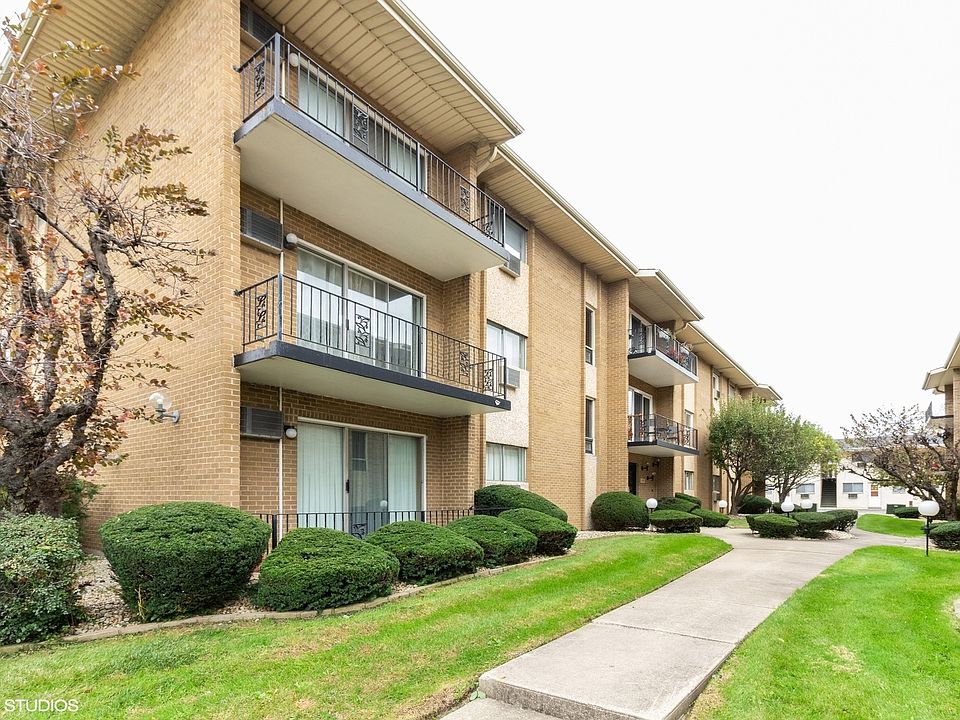 1st image of 10109 S Cicero Ave APT 206