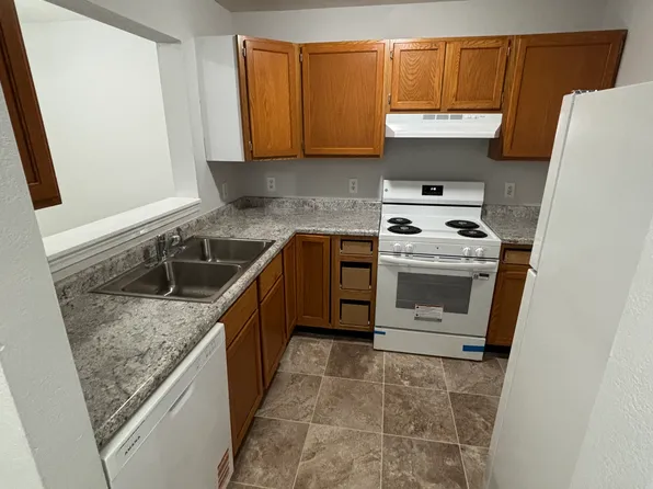 5412 Thayer Ave, Kalamazoo, MI 49004