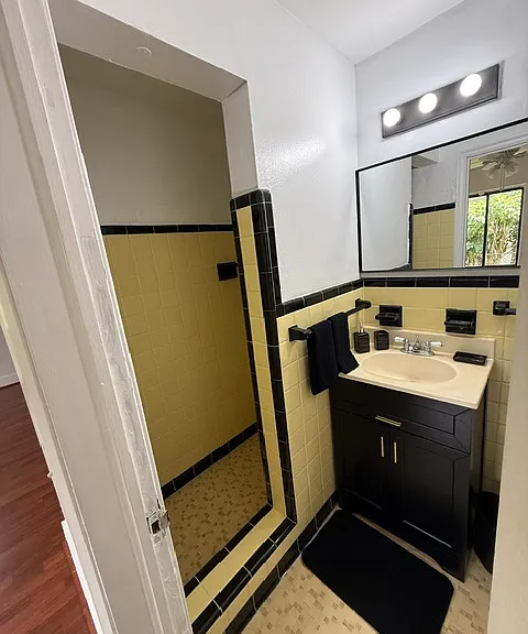 1545 Mantua Ave — Photo 28
