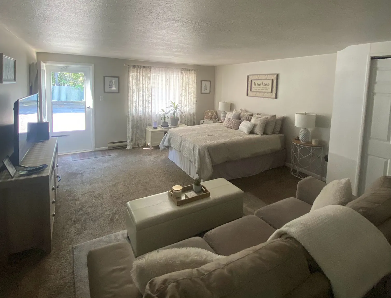 Studio, 450 sqft, $1,195 — Photo 3