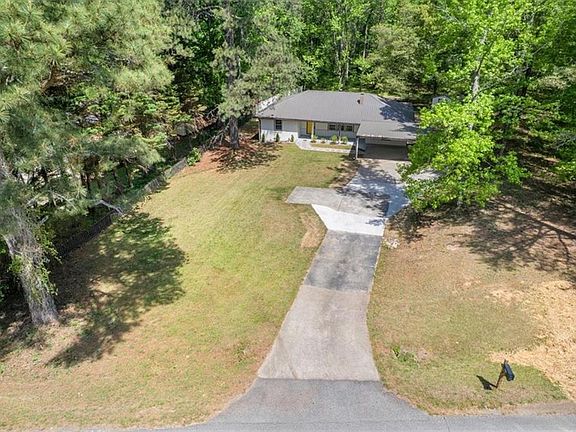3rd image of 2013 Ridge Rd
