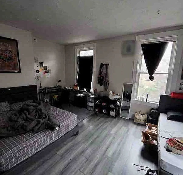 261 Emming St #1 — Photo 7