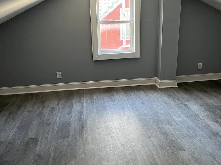 149 Clinton St — Photo 13