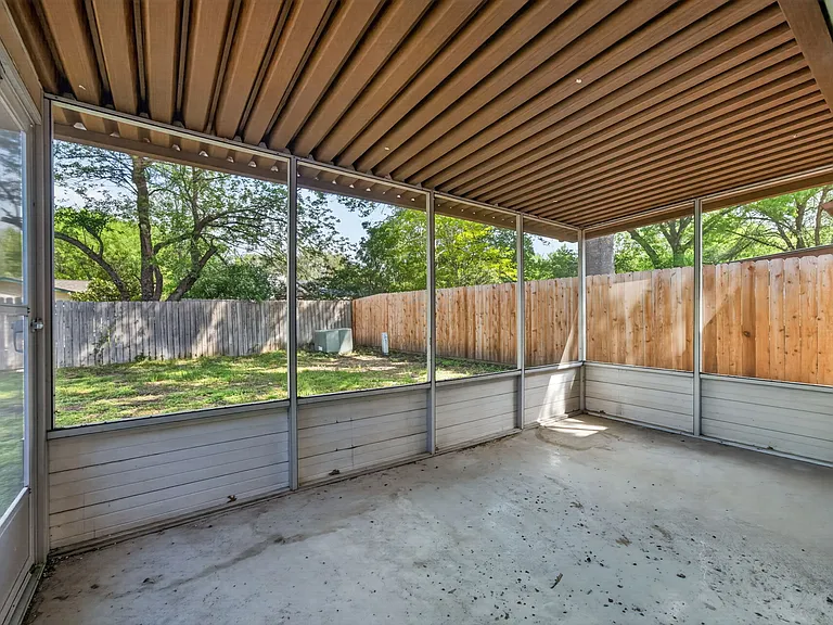 4659 Wetz Dr — Photo 26