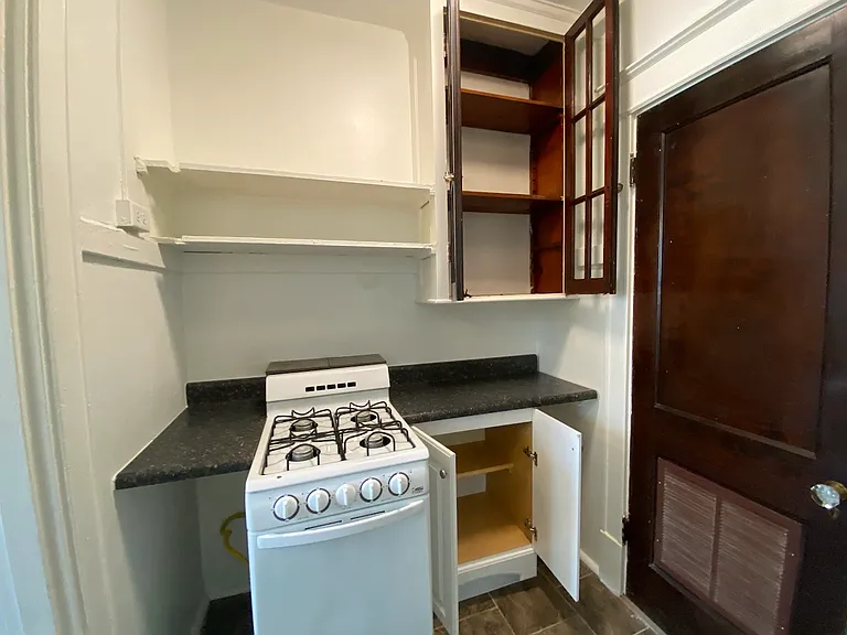 Storage in middle room.