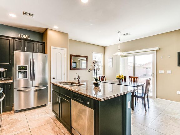 4th image of 1067 E Empire Canyon Ln
