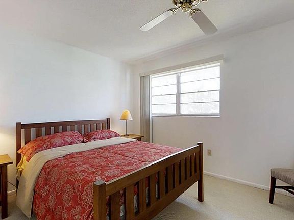 3rd image of 2800 Indian River Blvd