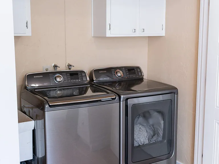 1530 Acacia Dr S — Photo 11