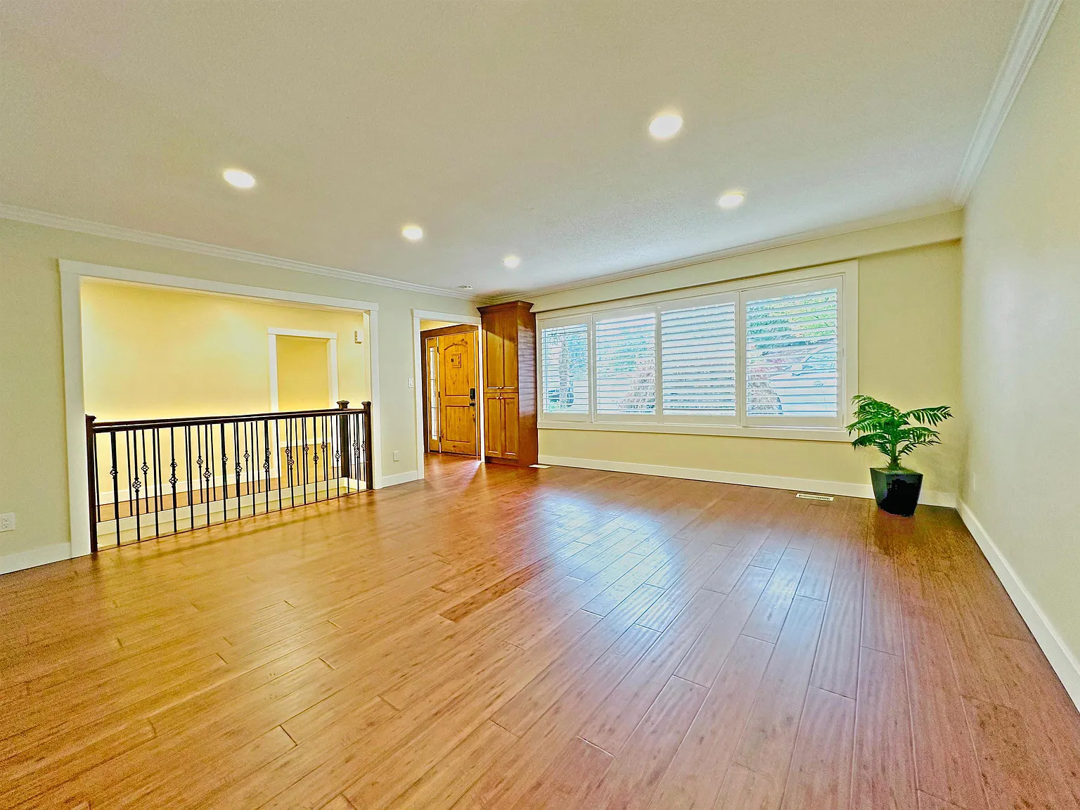 3 bed, 1461 sqft, $4,999 — Photo 3