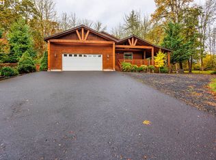 58200 Fisher Ln, Saint Helens, OR 97051