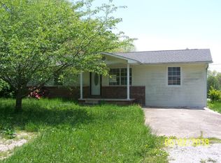 275 Powers Loop Rd, Oakdale, TN 37829