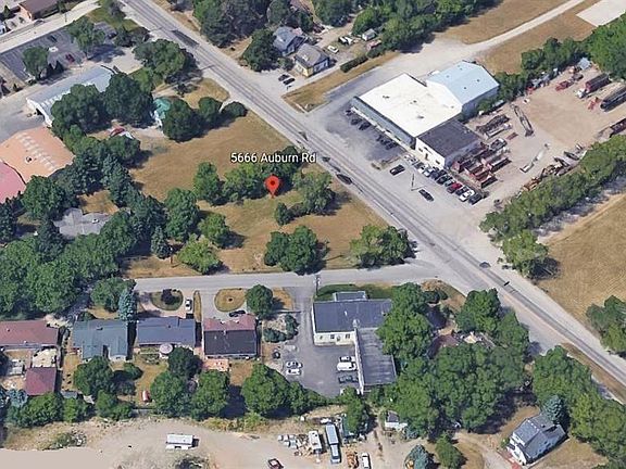 3rd image of 5666 Auburn Rd