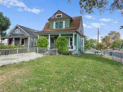 531 E 8th St, The Dalles, OR, 97058