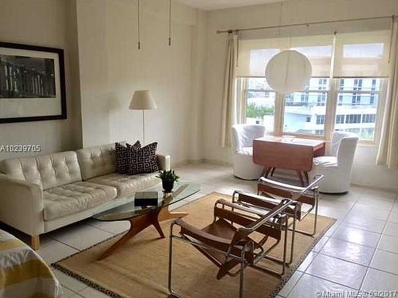 4th image of 2421 Lake Pancoast Dr APT 5D