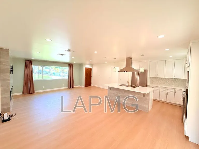 10839 Fellows Ave #10839 — Photo 5