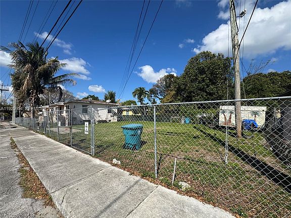 4th image of 5241 NW 11th Ave