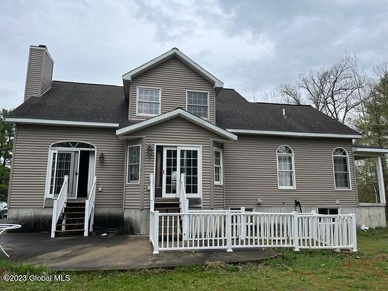 2nd image of 6 Riverside Court