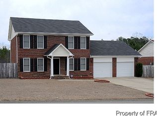 905 Beuer Dr, Fayetteville, NC 28314