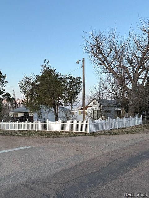 2nd image of 403 Front Street