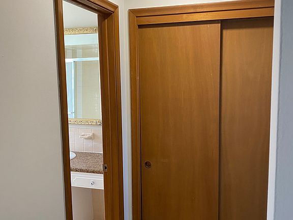 5th image of 13306 Kingswood Dr APT 13