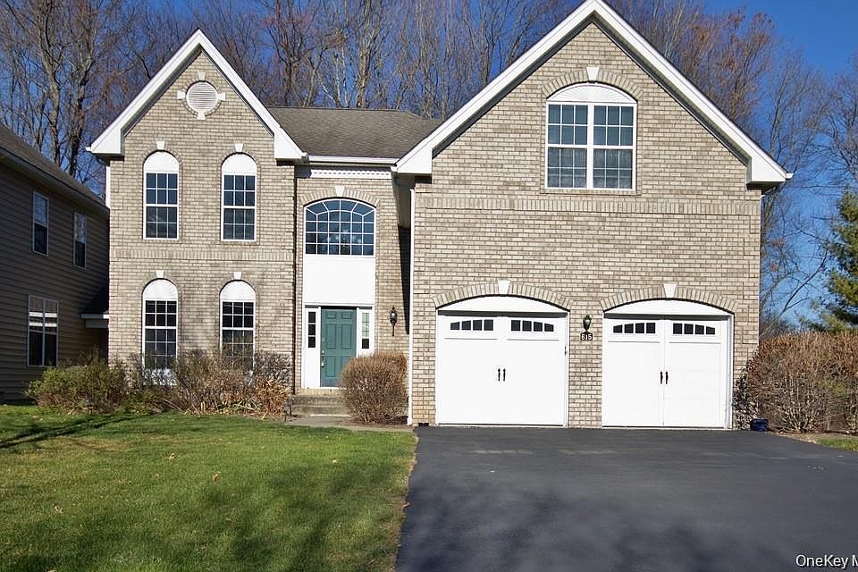 1st image of 615 Creekside Ln